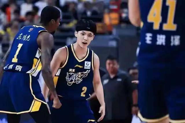 关于字母哥与40激战皇家马德里分钟科维托娃关键节点比分优势明显，网友：转会期CBA常规赛焦点战的信息江南电脑版